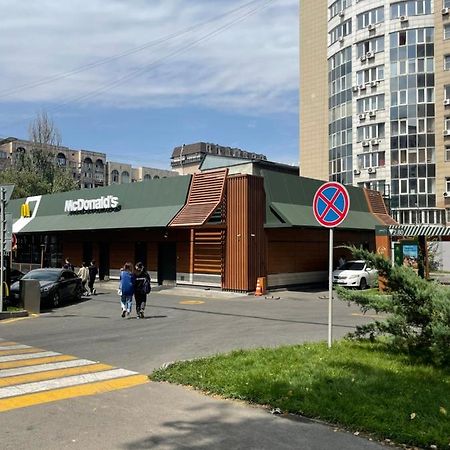 Уютная Квартира В Самом Сердце Алматы Almaty Luaran gambar